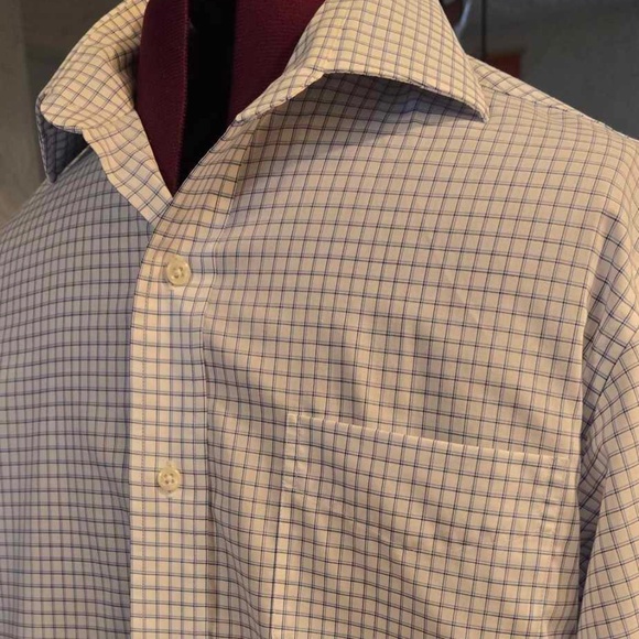 Ralph Lauren Classic Fit Non-Iron Button Down Shirt - Picture 4 of 5